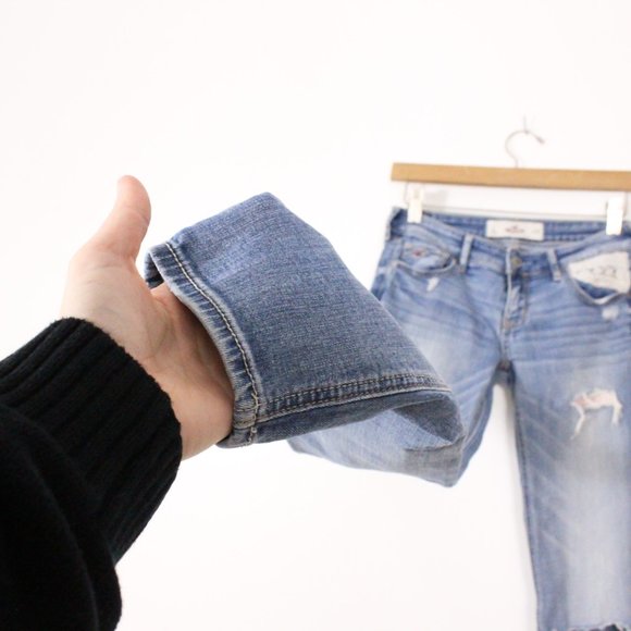 *Hollister Lace Embroidering Medium Wash Skinny Jeans - Picture 5 of 5